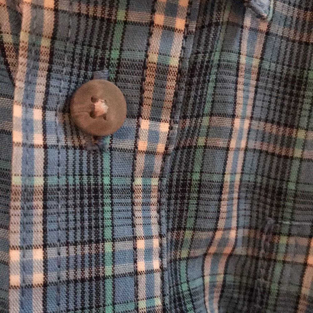 Nice Wash and Wear Wrangler Riata Button Down Shirt Western